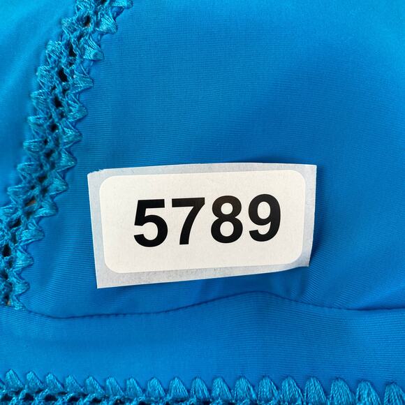 PilyQ Sea Blue Tropics Stitched Ellie Halter Bikini Top Size Medium - Picture 13 of 13